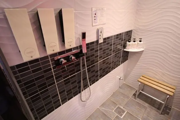 Oda (Suite Twin (Netflix Available))