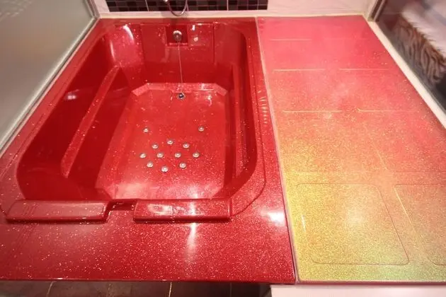 Oda (Suite Twin (Netflix Available))