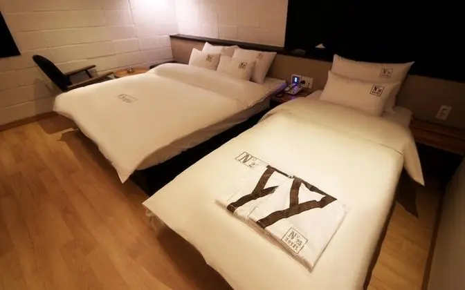 Oda (Twin (Netflixm Business trip&Trip Wee)