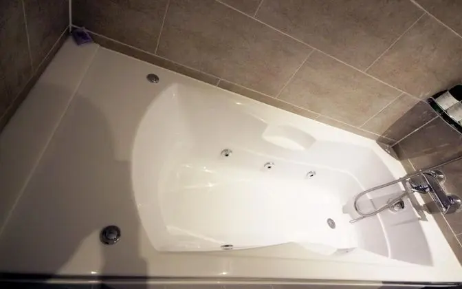 Oda (Twin (Netflixm Business trip&Trip Wee)