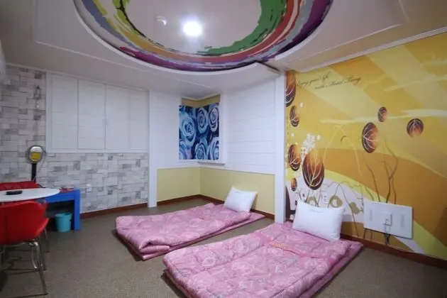 Oda (Semi-Deluxe (Ondol))