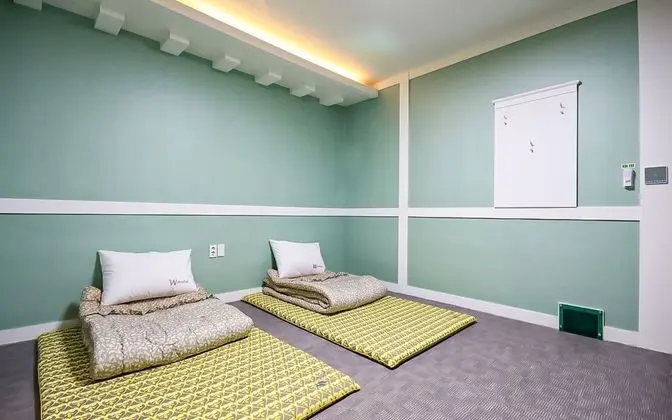 Oda (Ondol room (Netflix available Parking)