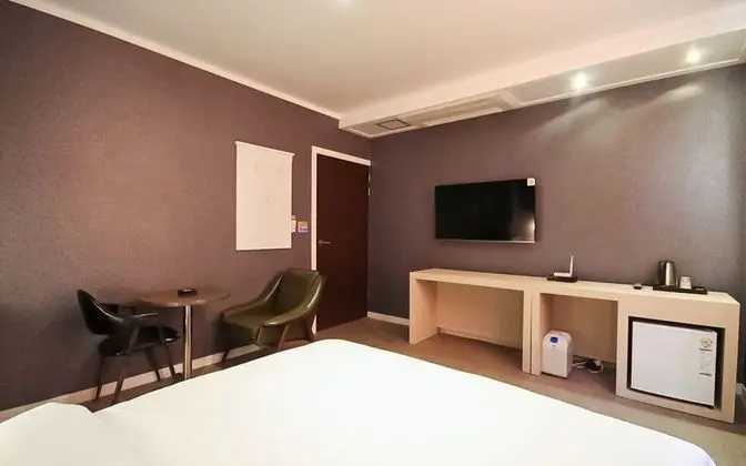 Oda (Premium Double (Netflix available Par)