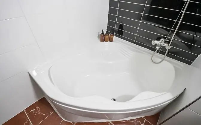 Oda (Premium Double (Netflix available Par)