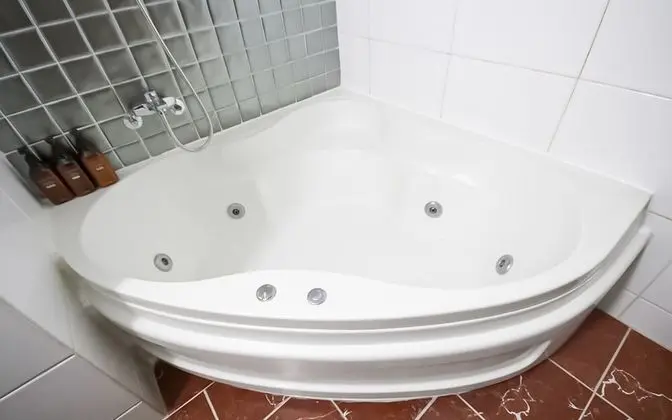 Oda (Standard Twin (Netflix available Park)