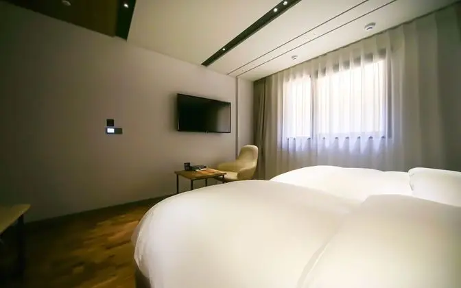 Oda (Standard Twin (OPEN special price sin)