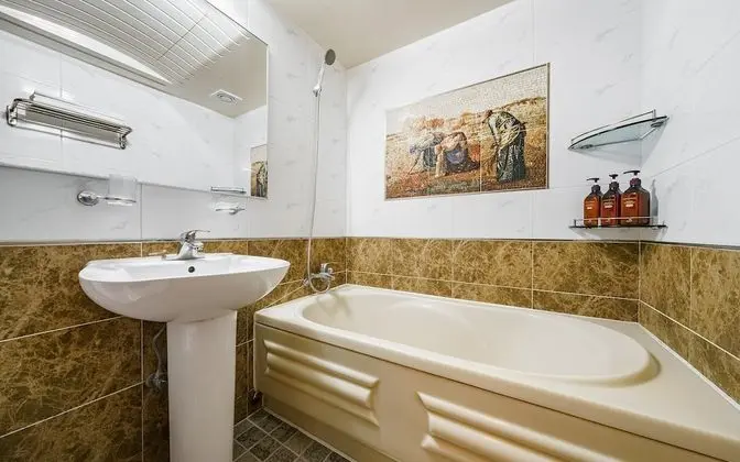 Oda (Special RoomB (Netflix Available))