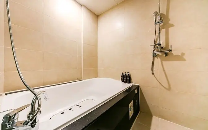 Oda (Deluxe-Breakfast being prepared/style)