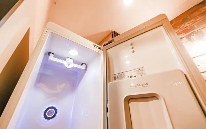 Oda (Deluxe Twin (Netflix viewing breakfas)