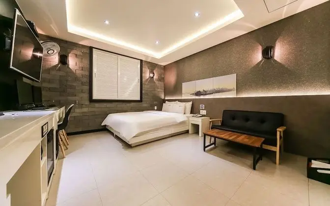 Oda (Special room (high-performance PC Net)