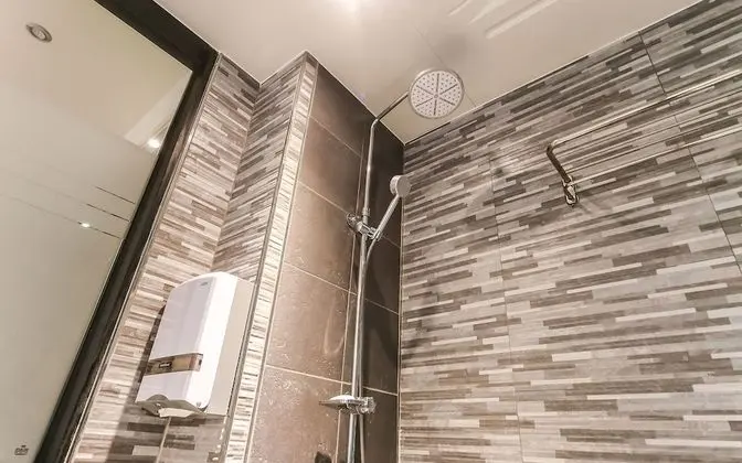 Oda (Special room (high-performance PC Net)