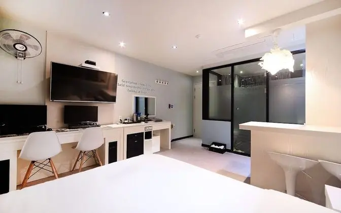 Oda (Special room (high-performance PC Net)