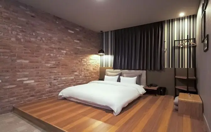 Oda (Deluxe (no smoking room/net Netflix a)