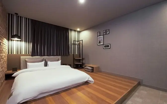 Oda (Deluxe (no smoking room/net Netflix a)