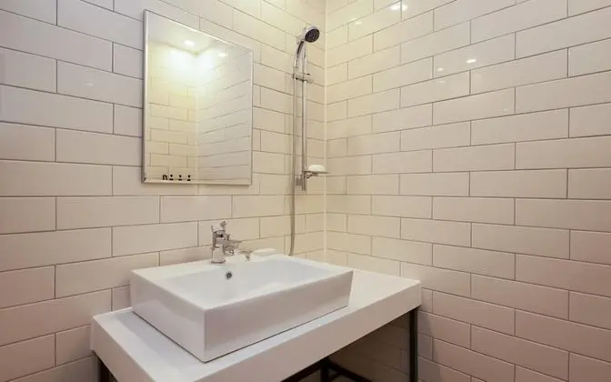 Oda (Standard (no smoking room/netflix ava)