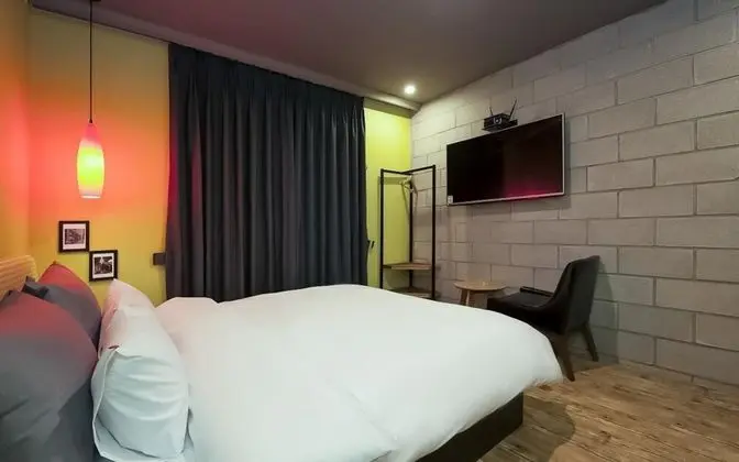 Oda (Standard (no smoking room/netflix ava)