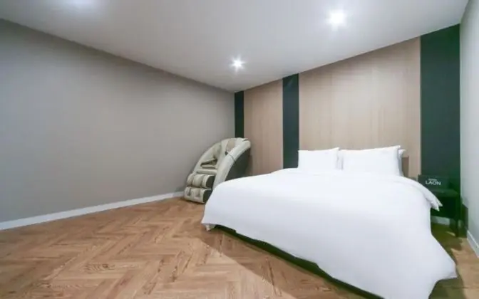 Oda (Premium (breakfast provided during yo)