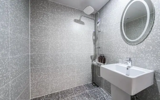 Oda (Standard (Breakfast provided upon sta)