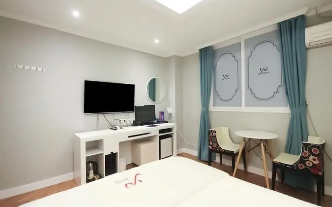 Oda (Standard (Netflix Available Hotel Inq)