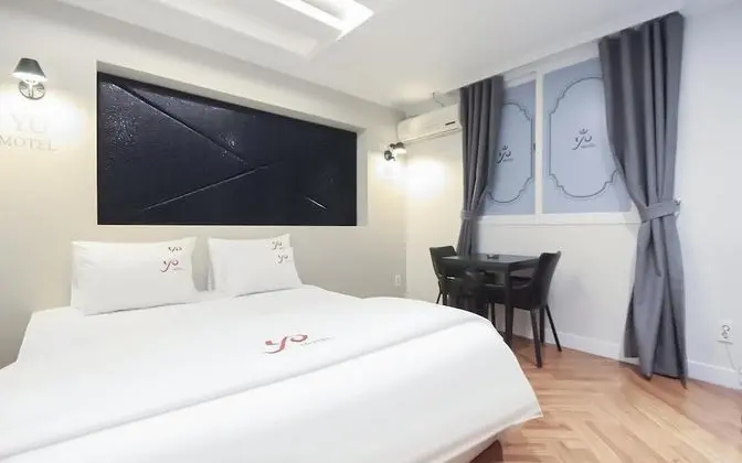 Oda (Standard (Netflix Available Hotel Inq)