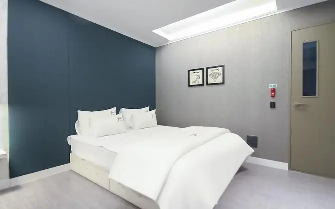 Oda (Standard (Netflix Available Hotel Inq)