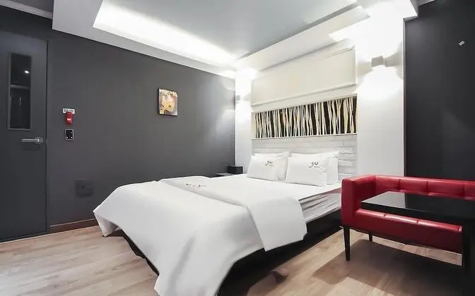 Oda (Standard (Netflix Available Hotel Inq)