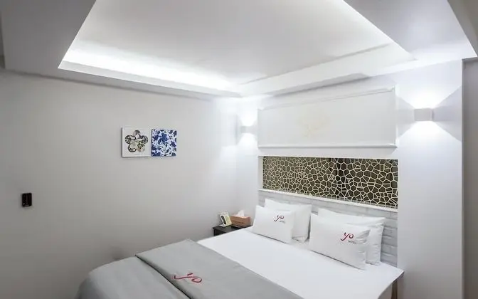 Oda (Standard (Netflix Available Hotel Inq)