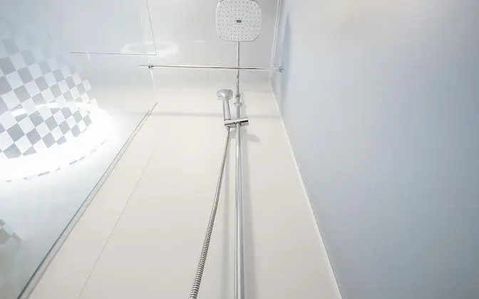 Oda (Standard (Netflix Available Hotel Inq)