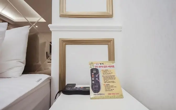 Oda (Standard (Netflix Available Hotel Inq)