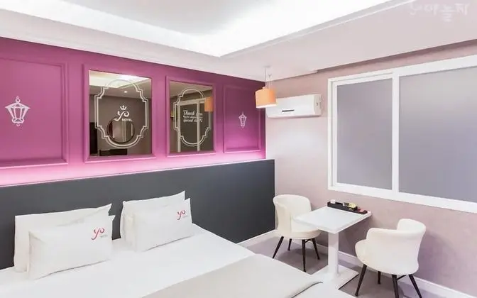 Oda (Standard (Netflix Available Hotel Inq)