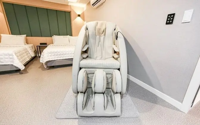 Oda (Deluxe rooms (Netflix available 55-in)