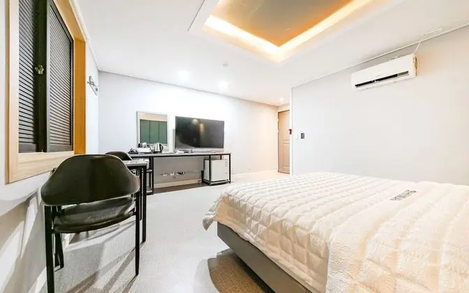 Oda (General room (Netflix available 55-in)