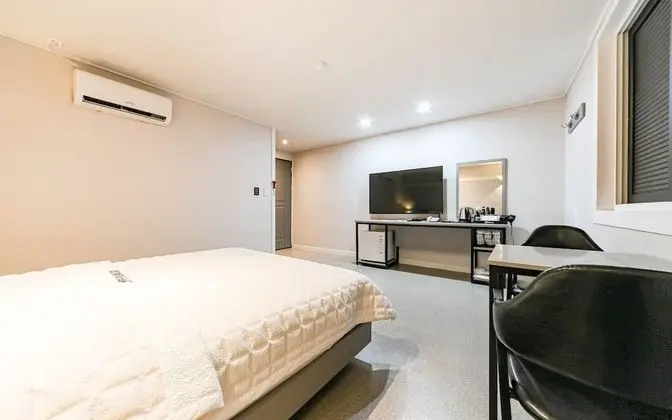 Oda (General room (Netflix available 55-in)