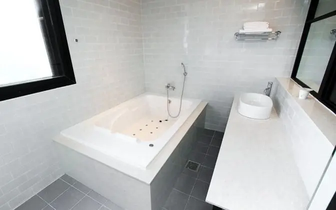 Oda (Standard (Breakfast Not Included Bath)