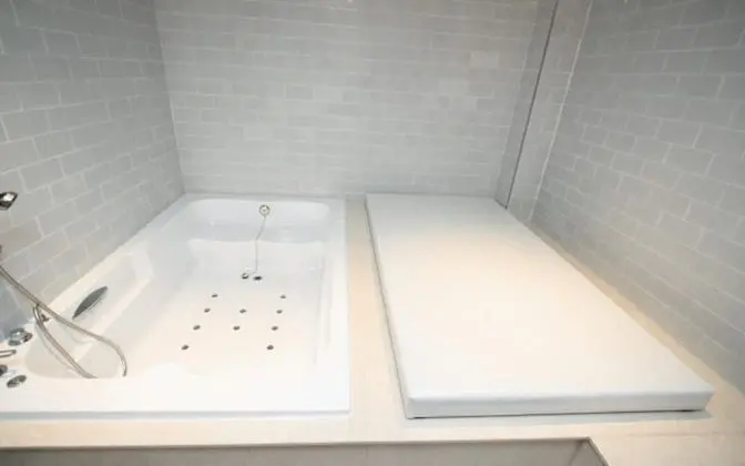 Oda (Suite (Terrace Random Assignment Brea)