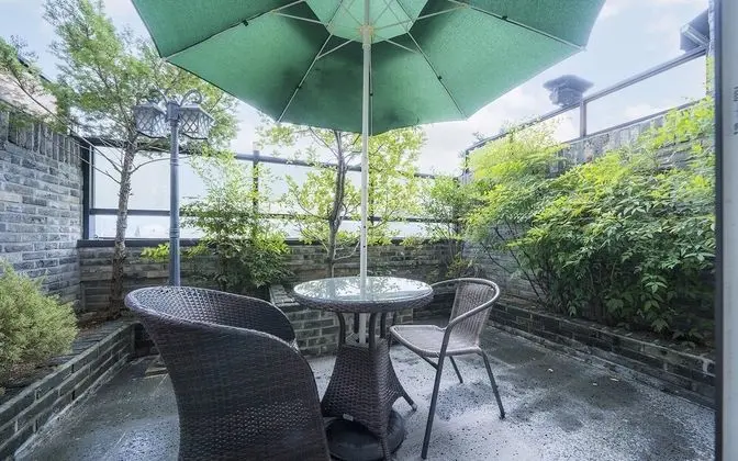 Oda (Suite (Terrace Random Assignment Brea)