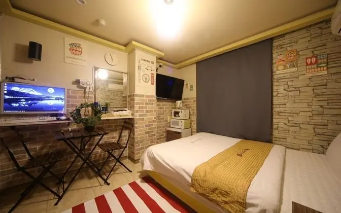 Oda (Standard Room B (Netflix available))