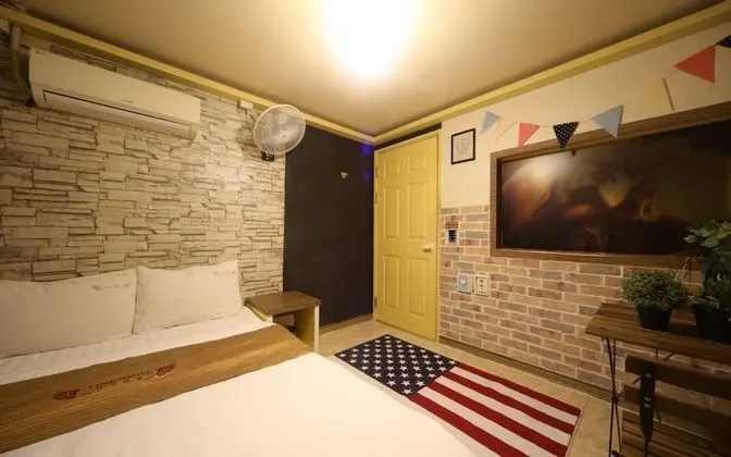 Oda (Standard Room B (Netflix available))