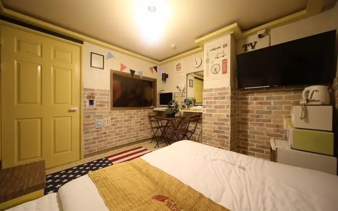 Oda (Standard Room B (Netflix available))