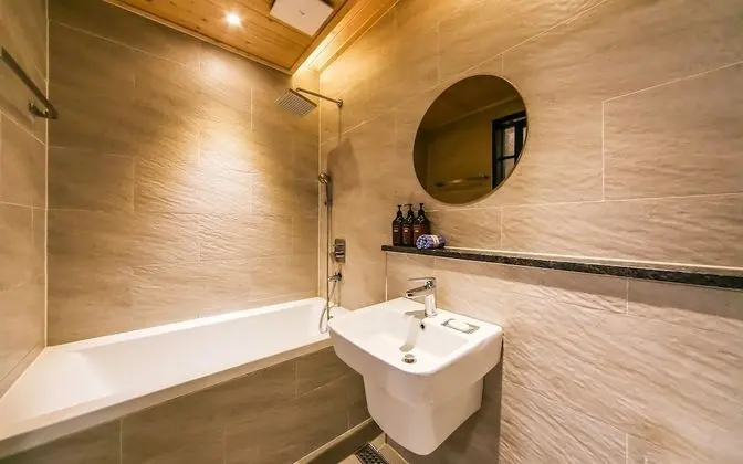 Oda (Deluxe (Bathtub))