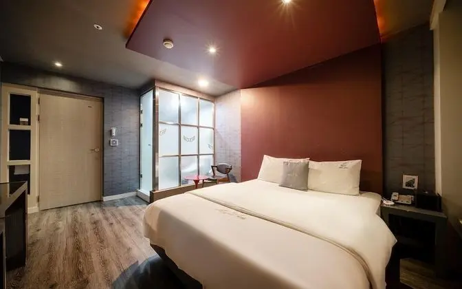 Oda (Deluxe (Netflix available))