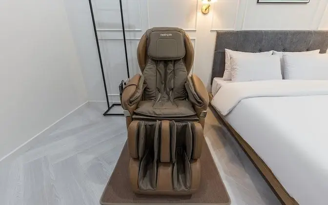Oda (Premium B (High-end PC massage chair )