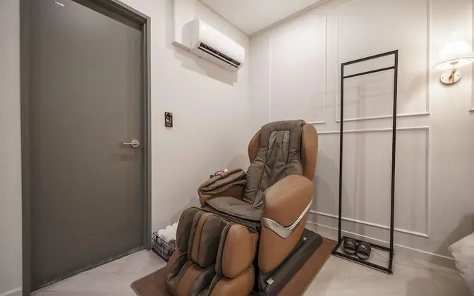 Oda (Premium B (High-end PC massage chair )