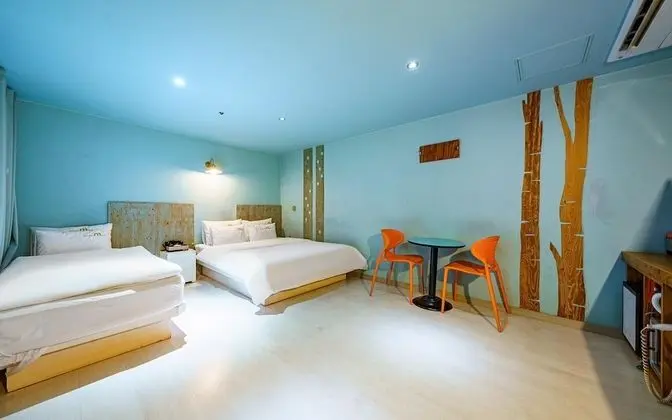 Oda (VIP-tub (available to watch Netflix a)