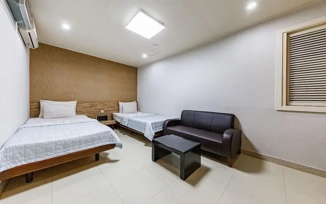 Oda (Twin Room S + S)