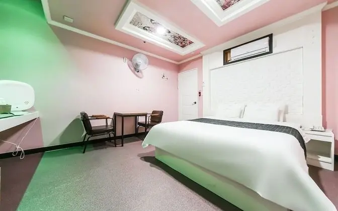 Oda (Standard (NetFlix available))