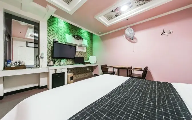 Oda (Standard (NetFlix available))