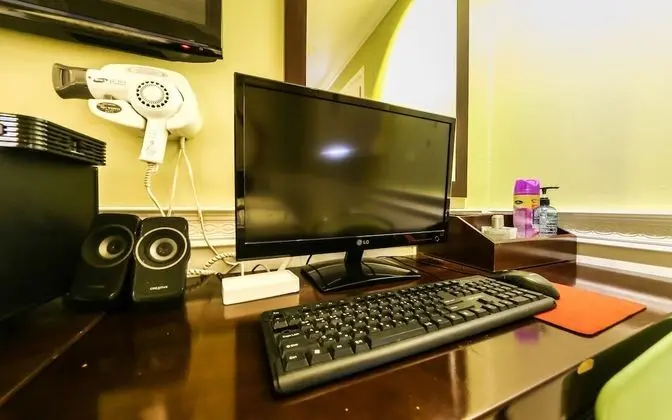Oda (Standrad Room (Netflix Available with)