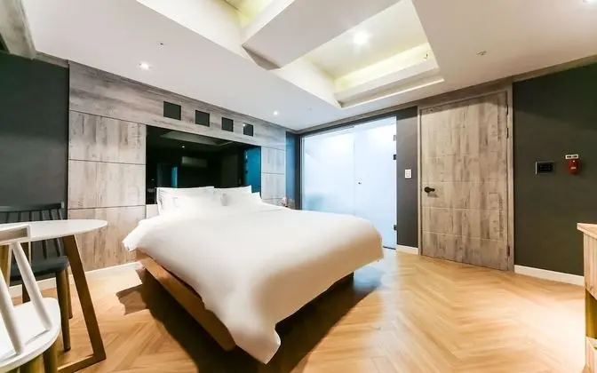 Oda (Semi-private room-terrace)