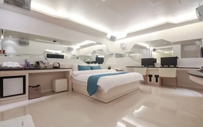 Oda (Special Room A)